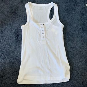 Basic white tank